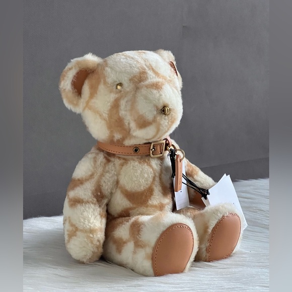 C7058- Coach Bear Collectible in Signature Shearling - Picture 2 of 9